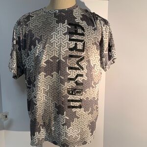 Under Armour Black and Gray Patterned Men's Tee